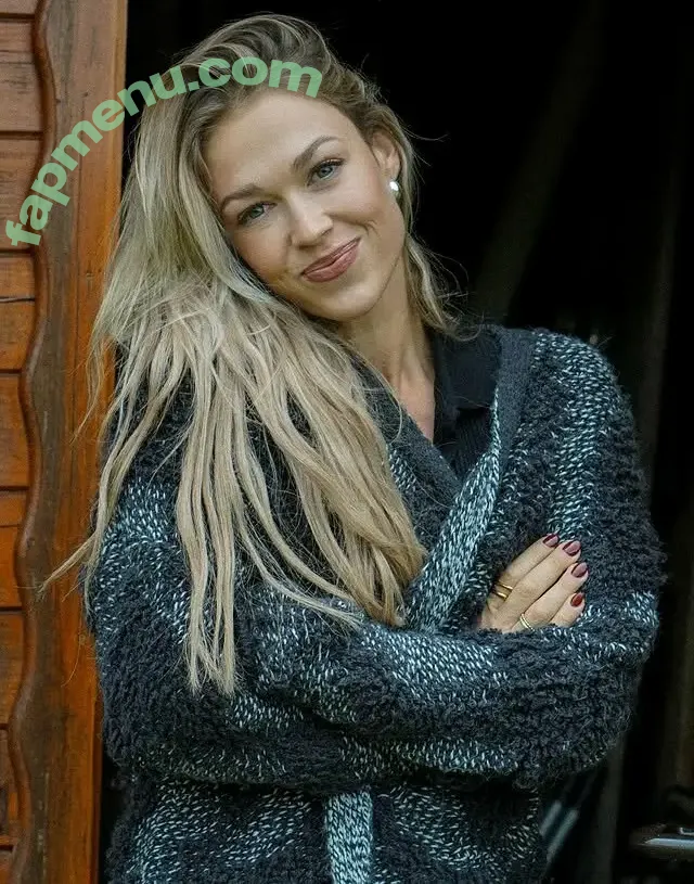 Lena Schwender nude photo #0097 (Lena ✨ / lenaschwender_)