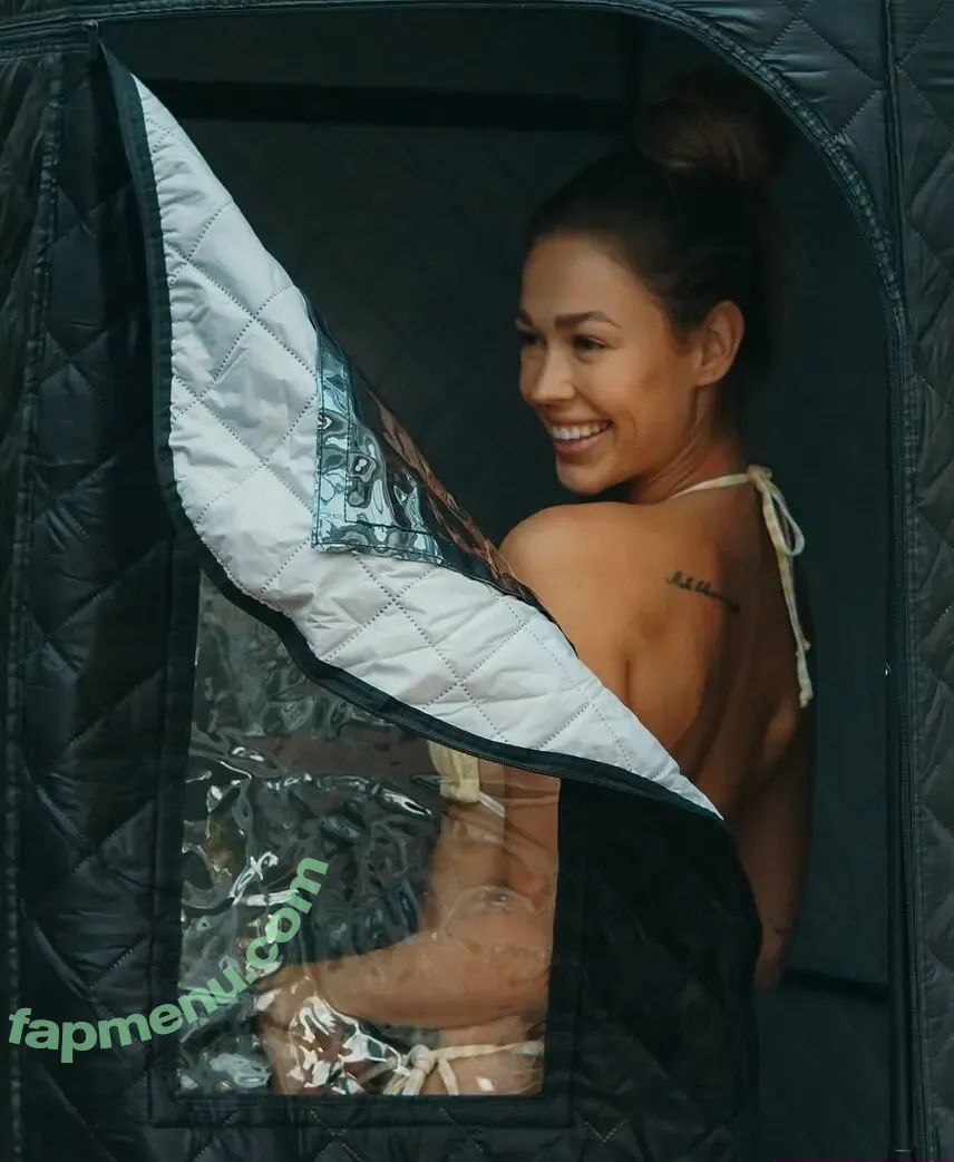 Lena Schwender nude photo #0109 (Lena ✨ / lenaschwender_)