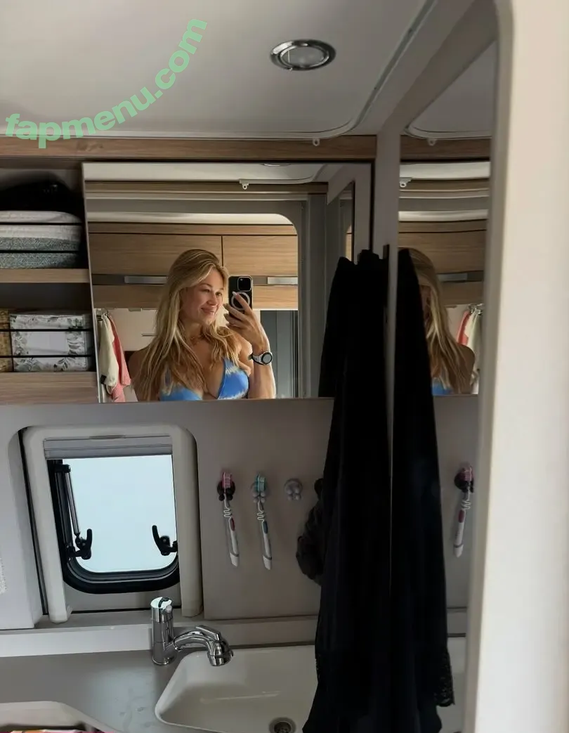 Lena Schwender nude photo #0238 (Lena ✨ / lenaschwender_)