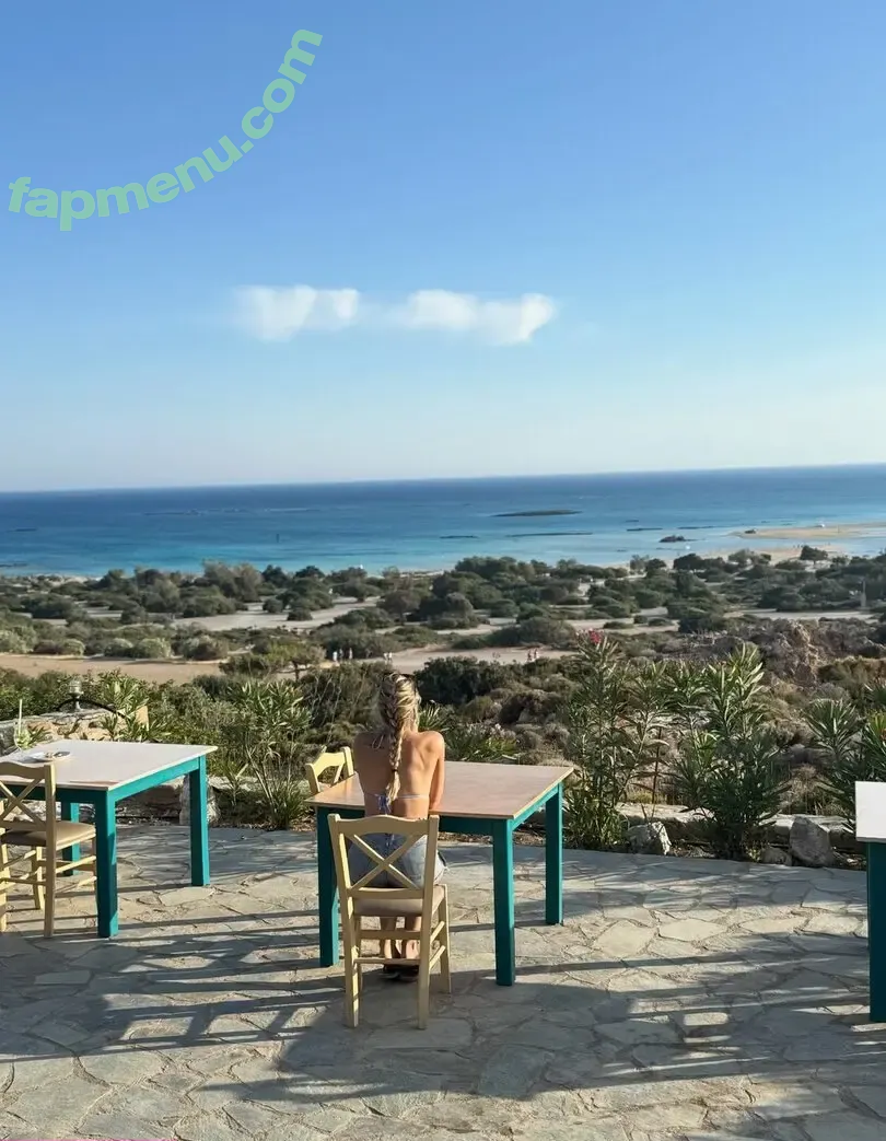 Lena Schwender nude photo #0246 (Lena ✨ / lenaschwender_)