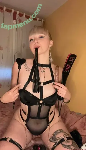 lenainkfit / lenaink nude photo #0011