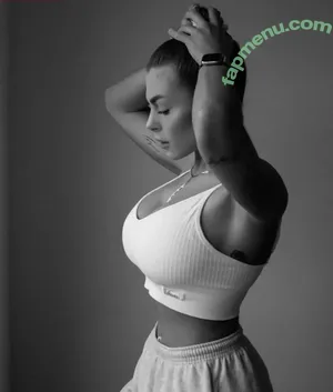 Lenaknk nude photo #0002