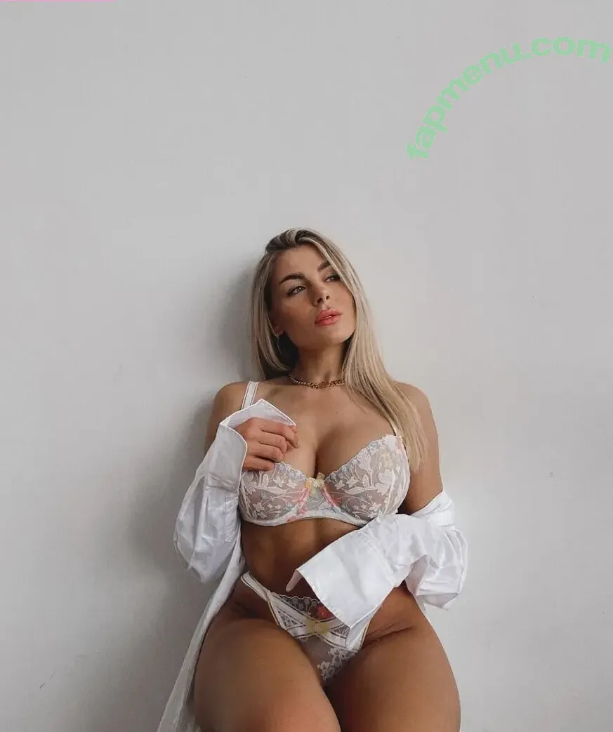 Lenaknk nude photo #0009 (Lenaknk)