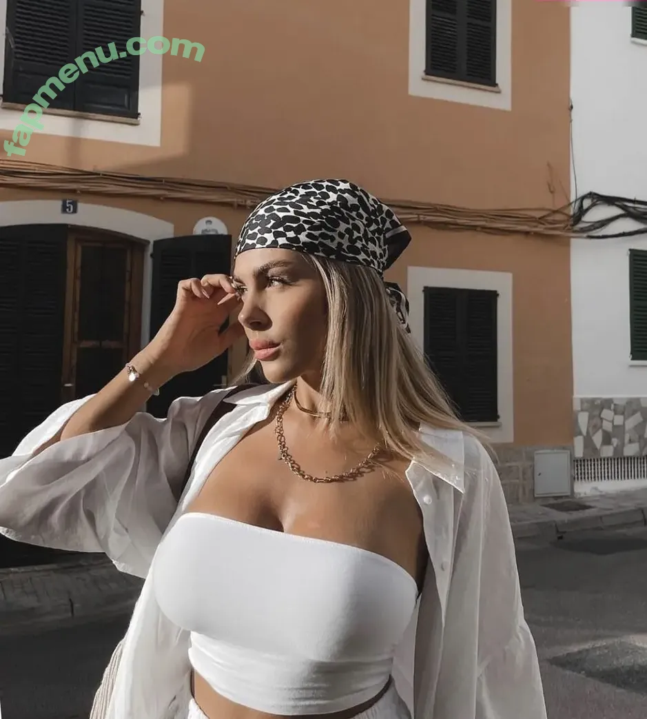 Lenaknk nude photo #0013 (Lenaknk)