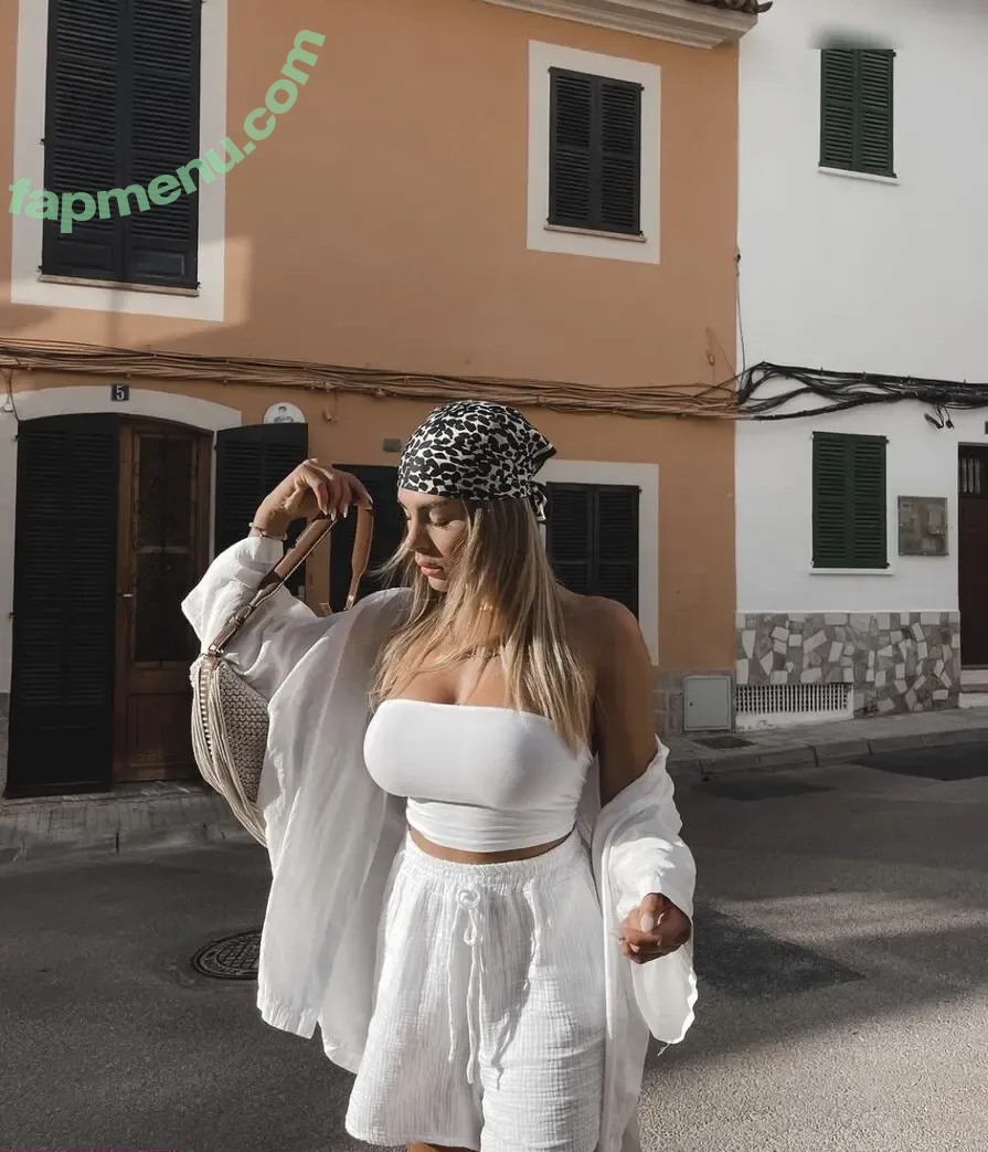 Lenaknk nude photo #0037 (Lenaknk)