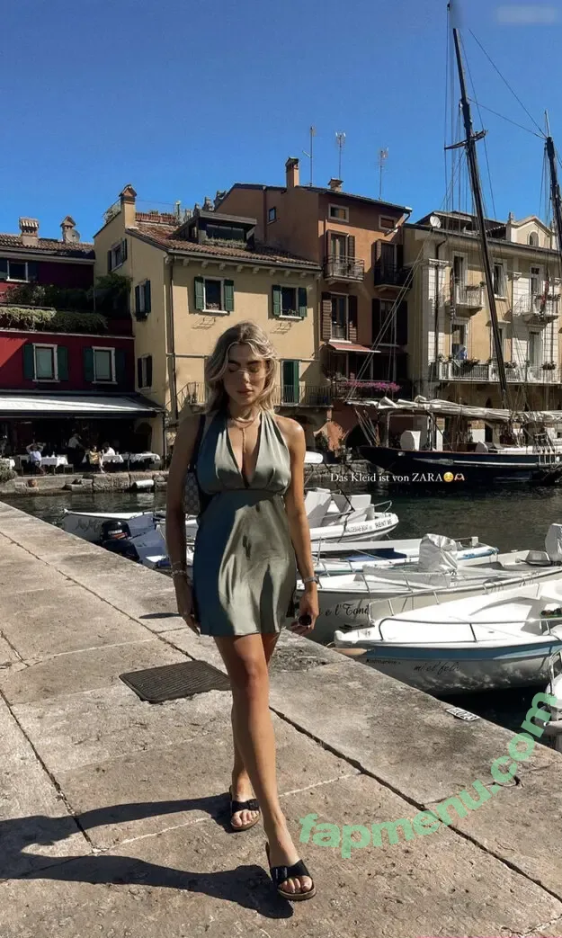 Lenaknk nude photo #0144 (Lenaknk)