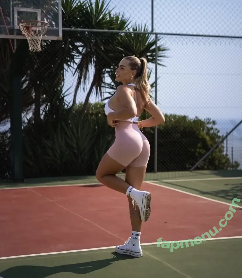 Lenaknk nude photo #0192 (Lenaknk)