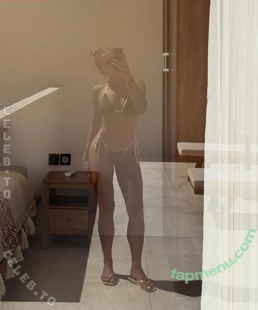 Lenaknk nude photo #0756 (Lenaknk)