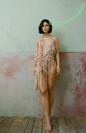  nude photo #0002