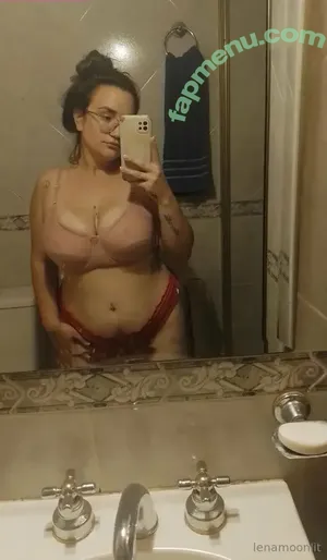 lenamoonlitfree / lenamoonxo nude photo #0070