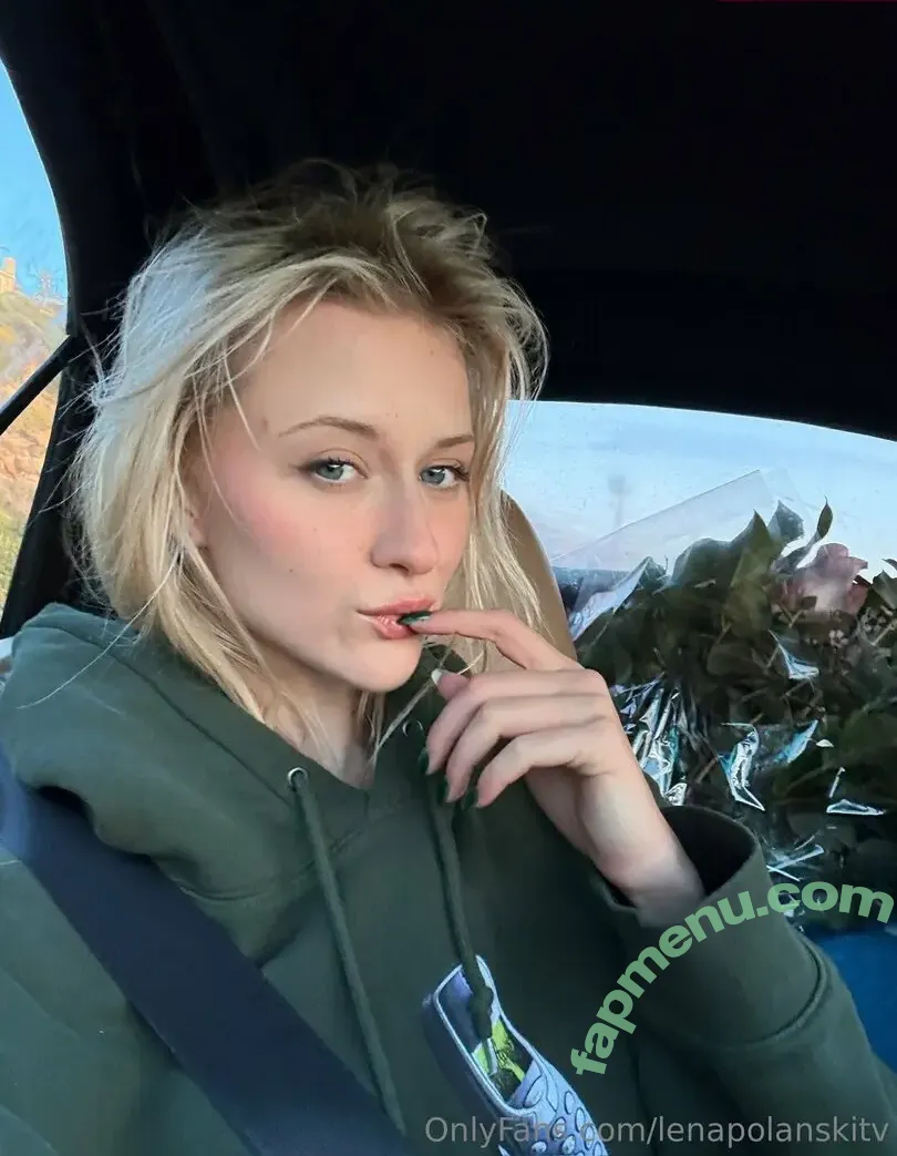 lenapolanskitv nude photo #0016 (lenapolanski)