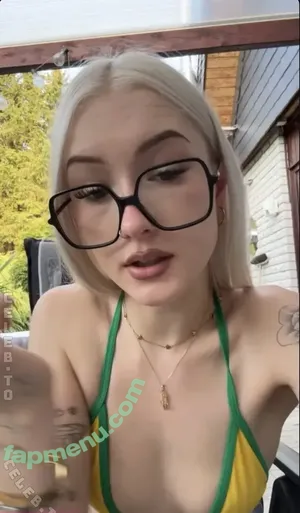 lenavsophie / yungmollyy nude photo #0034