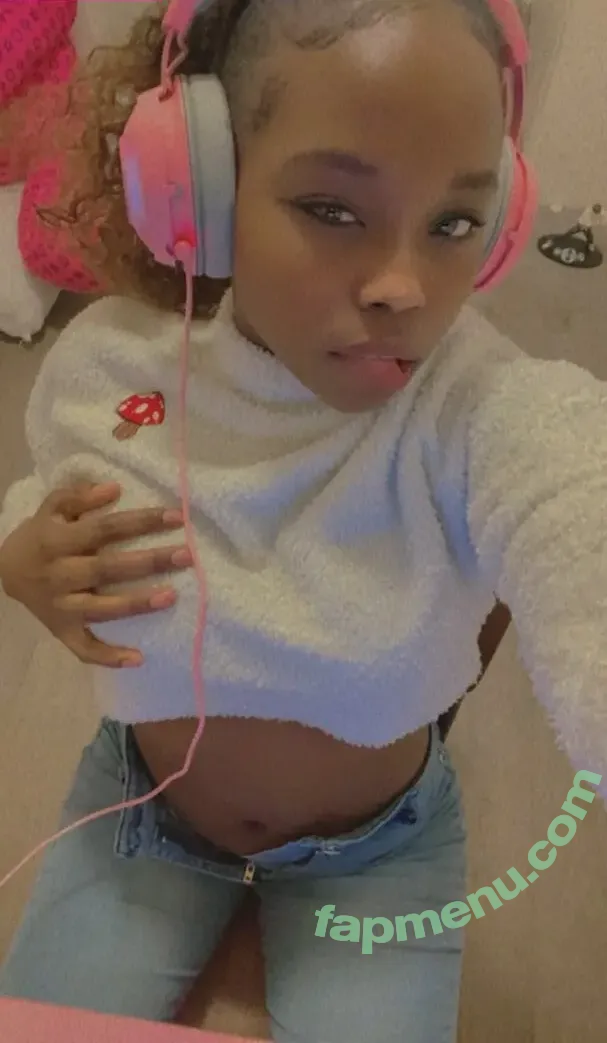 lenchen_owo nude photo #0010 (lenchen_owo)