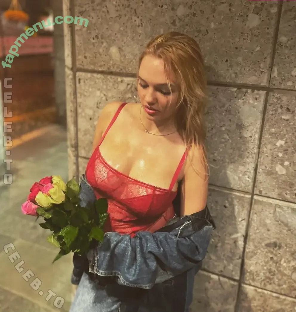 Leni Bahr nude photo #0107 (leni.bahr / leniibahr)