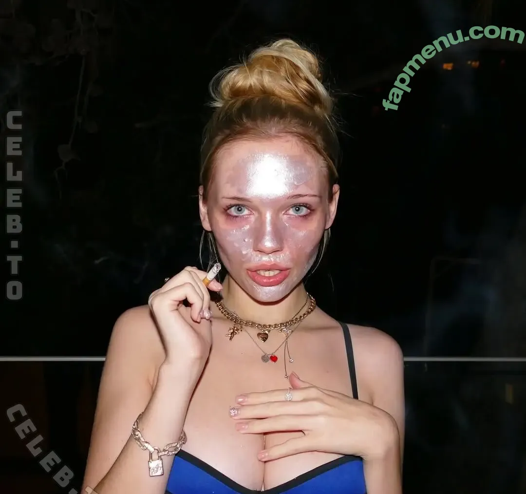 Leni Bahr nude photo #0130 (leni.bahr / leniibahr)