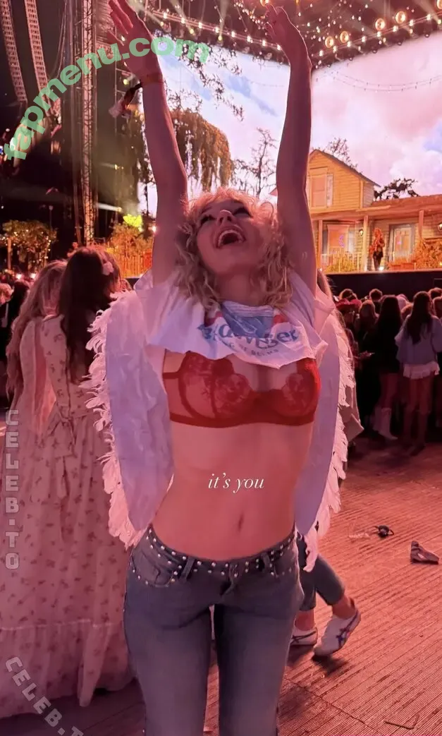 Leni Bahr nude photo #0151 (leni.bahr / leniibahr)