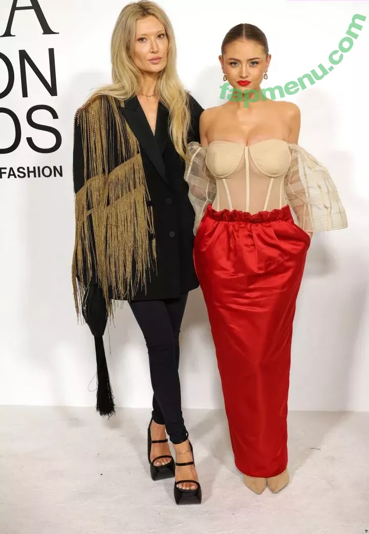 Leni Klum nude photo #1650 (leni.klum / leniklum)