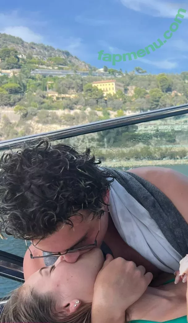 Leni Klum nude photo #1659 (leni.klum / leniklum)