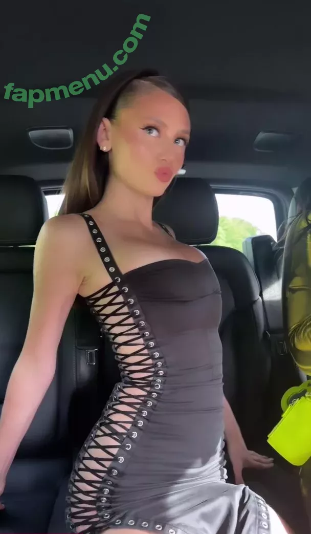 Leni Klum nude photo #1708 (leni.klum / leniklum)