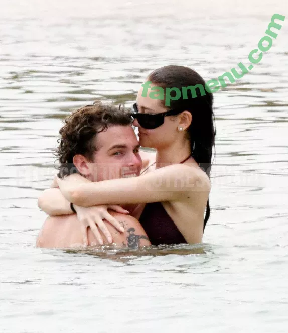 Leni Klum nude photo #1817 (leni.klum / leniklum)