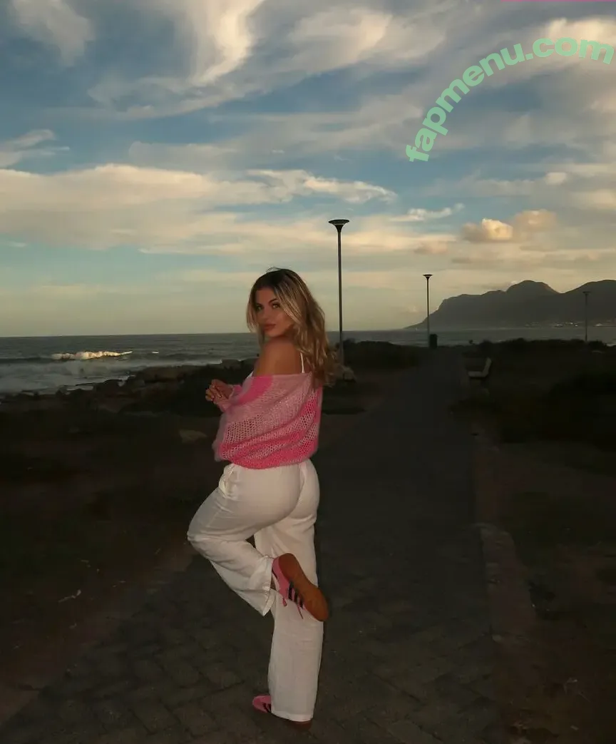 Leni Pieckenhagen nude photo #0005 (Leni.pie)