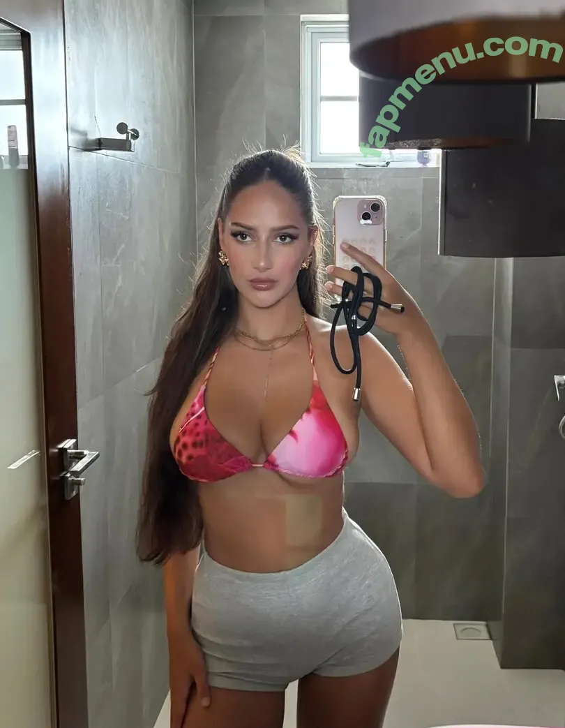 Leni_pntr nude photo #0060 (Leni_pntr)