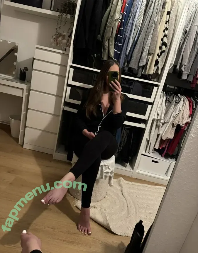 leni.princess nude photo #0051 (leni.princess_)