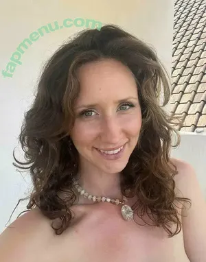  nude photo #0002