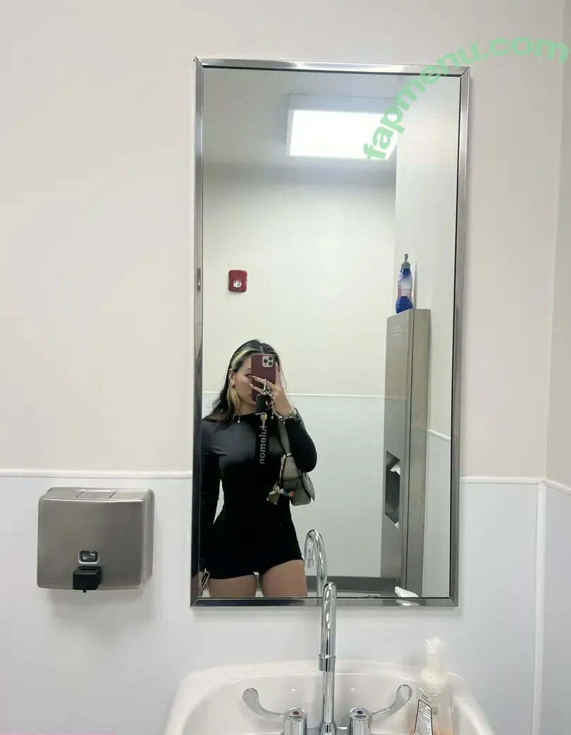 Lennibi nude photo #0022 (Lennibi)
