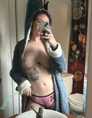 lennoxog / lennox_mainhattan nude photo #0062