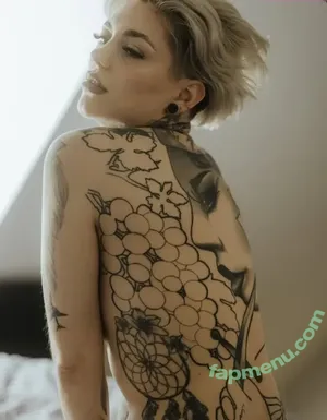  nude photo #0005