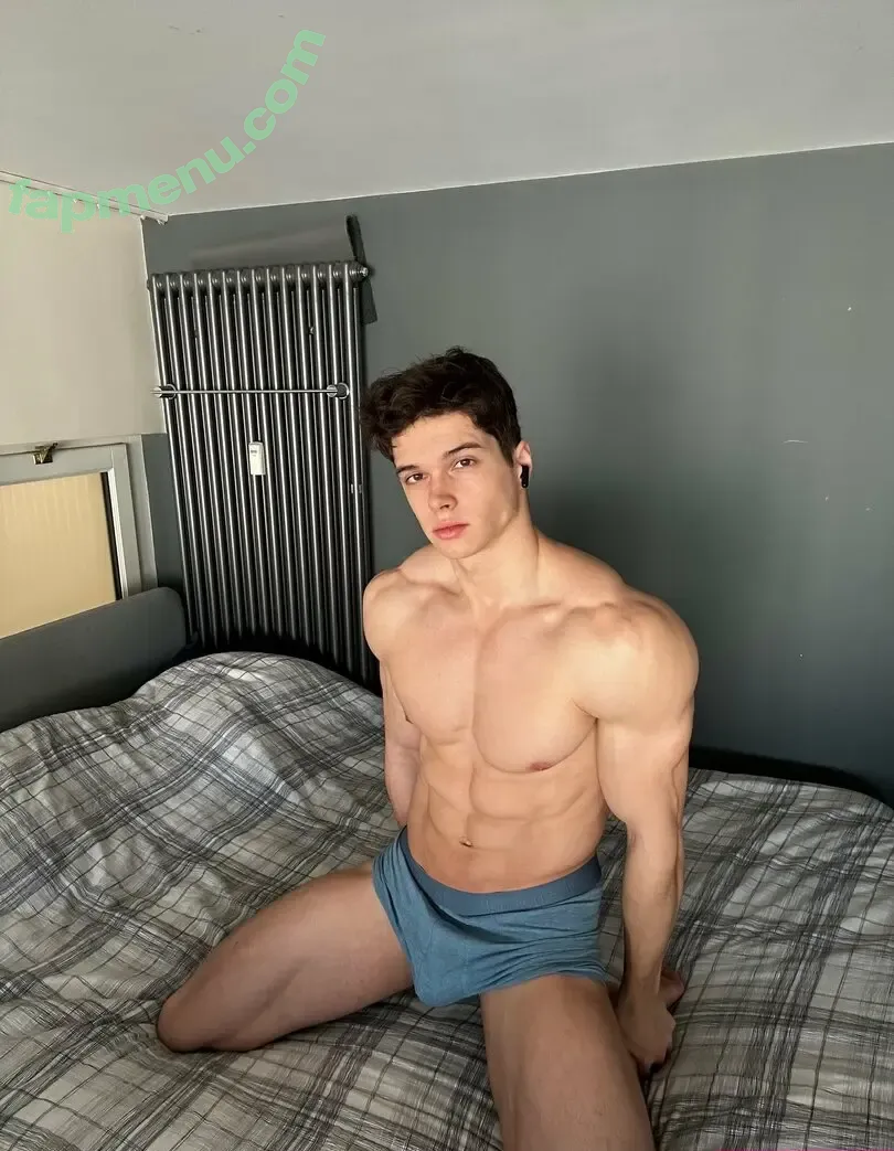 leoaesthetics nude photo #0033 (leoaesthetics)