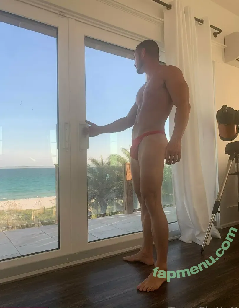 leogotti69 nude photo #0012 (leogotti69)