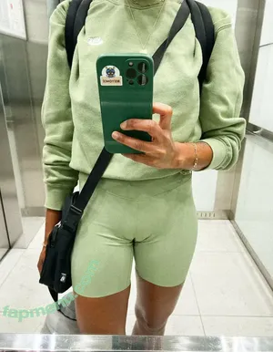 leolondonfree / typeagirlfriend nude photo #0001