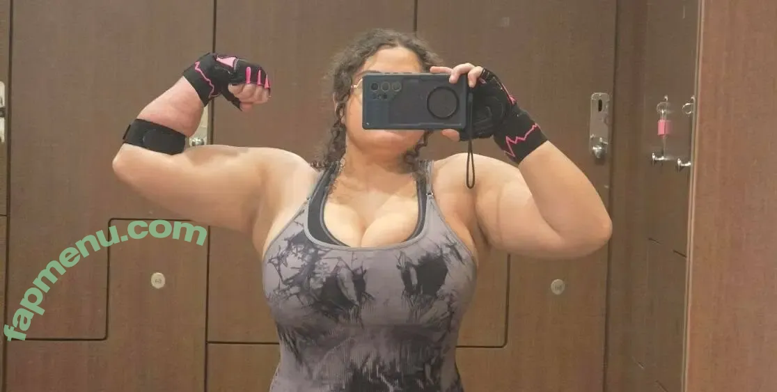 Leon De La Chance nude photo #0115 (400ans_ / LuckofTheLion)