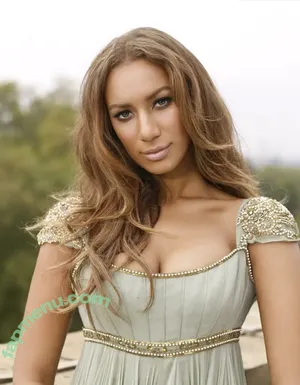 Leona Lewis / leonalewis nude photo #0039