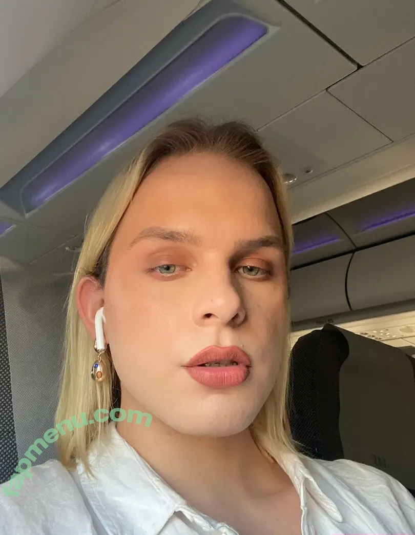 Leonacd nude photo #0024 (GoldPaleontologist5 / Leona_maa)