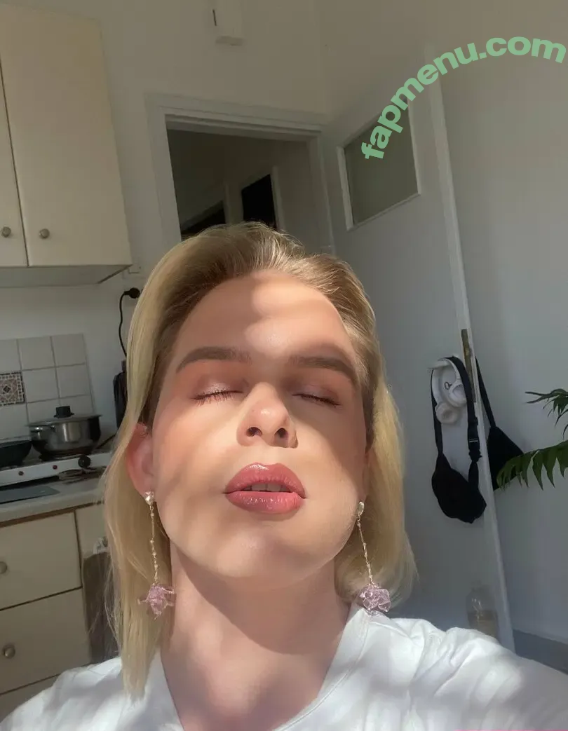 Leonacd nude photo #0027 (GoldPaleontologist5 / Leona_maa)