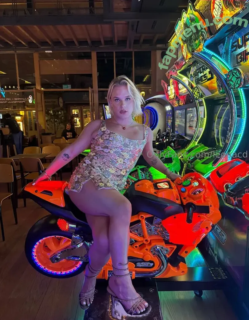 Leonacd nude photo #0085 (GoldPaleontologist5 / Leona_maa)