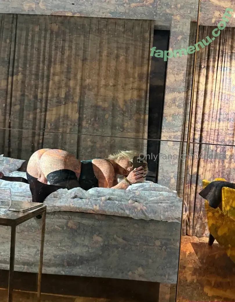 Leonacd nude photo #0088 (GoldPaleontologist5 / Leona_maa)