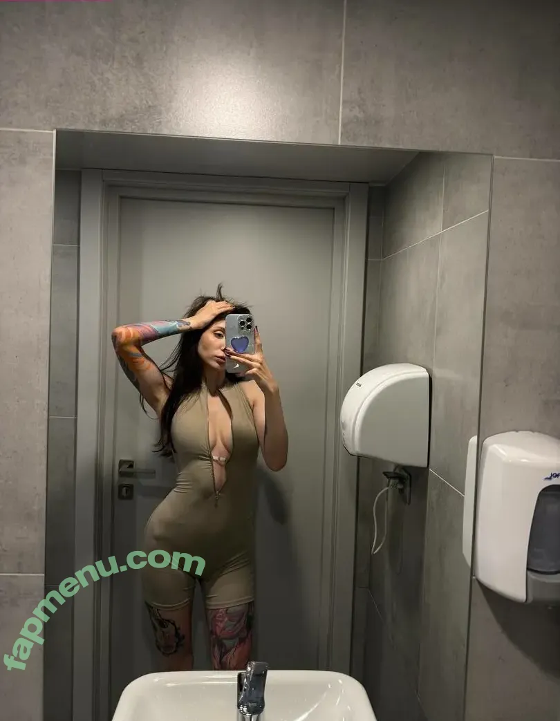 leonesan nude photo #0079 (leonesanl / yinyleon)