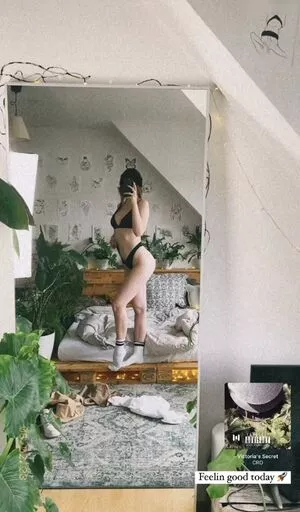 Leonie Busse / leonie__busse nude photo #0074
