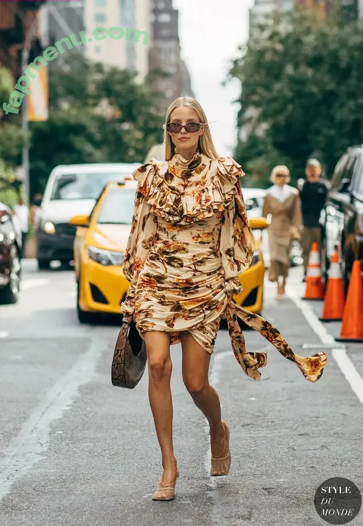 Leonie Hanne nude photo #0205 (leoniehanne / ohhcouture)