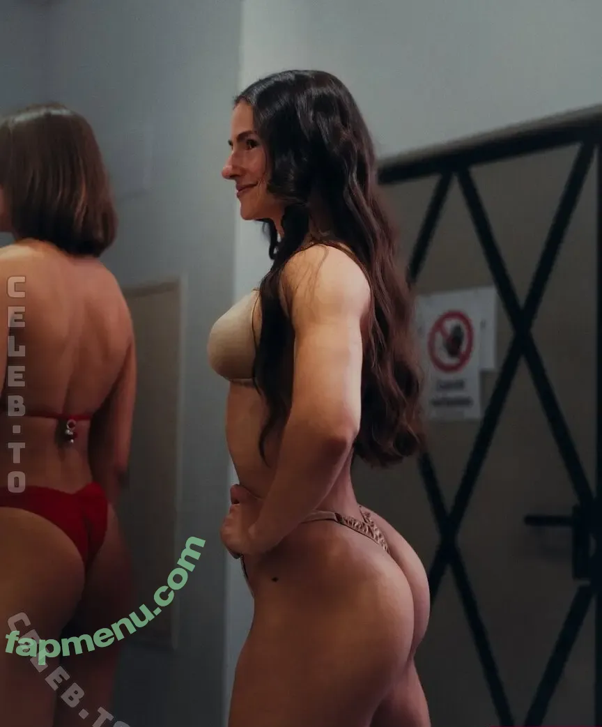 Leonie Kommoss nude photo #1069 (leonie.kommoss / leoniekommoss)