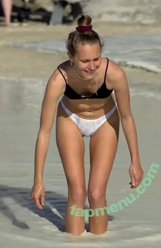 Leonie Maßmann nude photo #0031 (Leonie Maßmann)