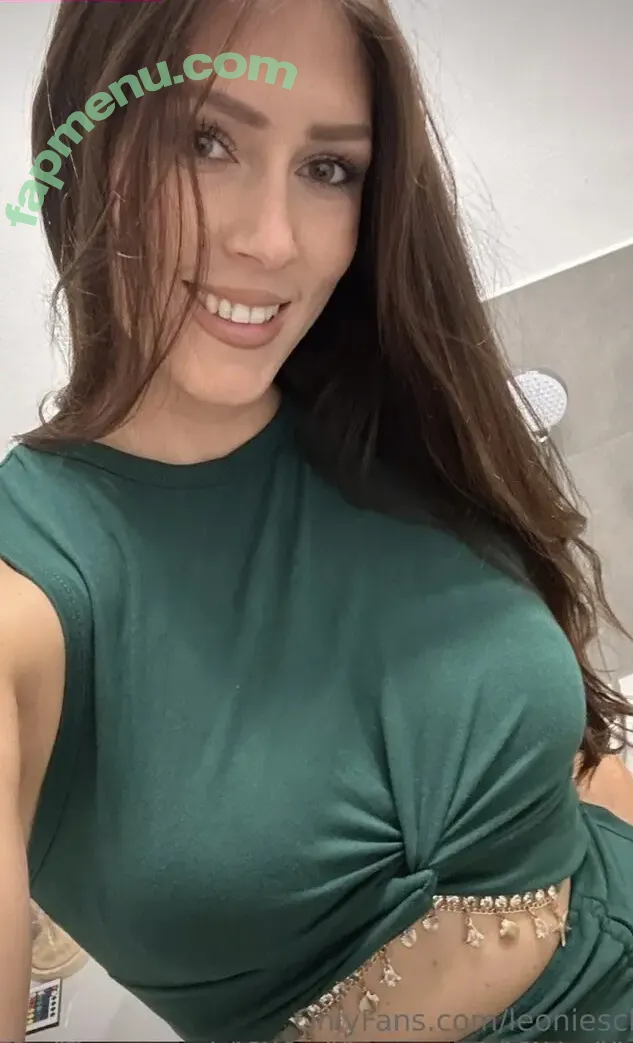 leonieschwarz nude photo #0021 (leonieschwarz)