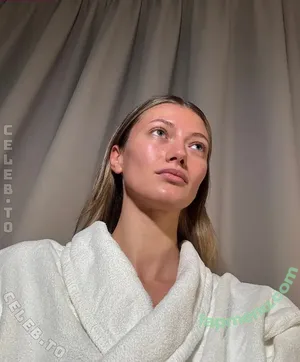 Leony Burger / Leony.music nude photo #0259