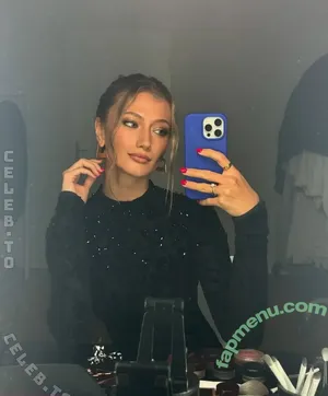 Leony Burger / Leony.music nude photo #0265