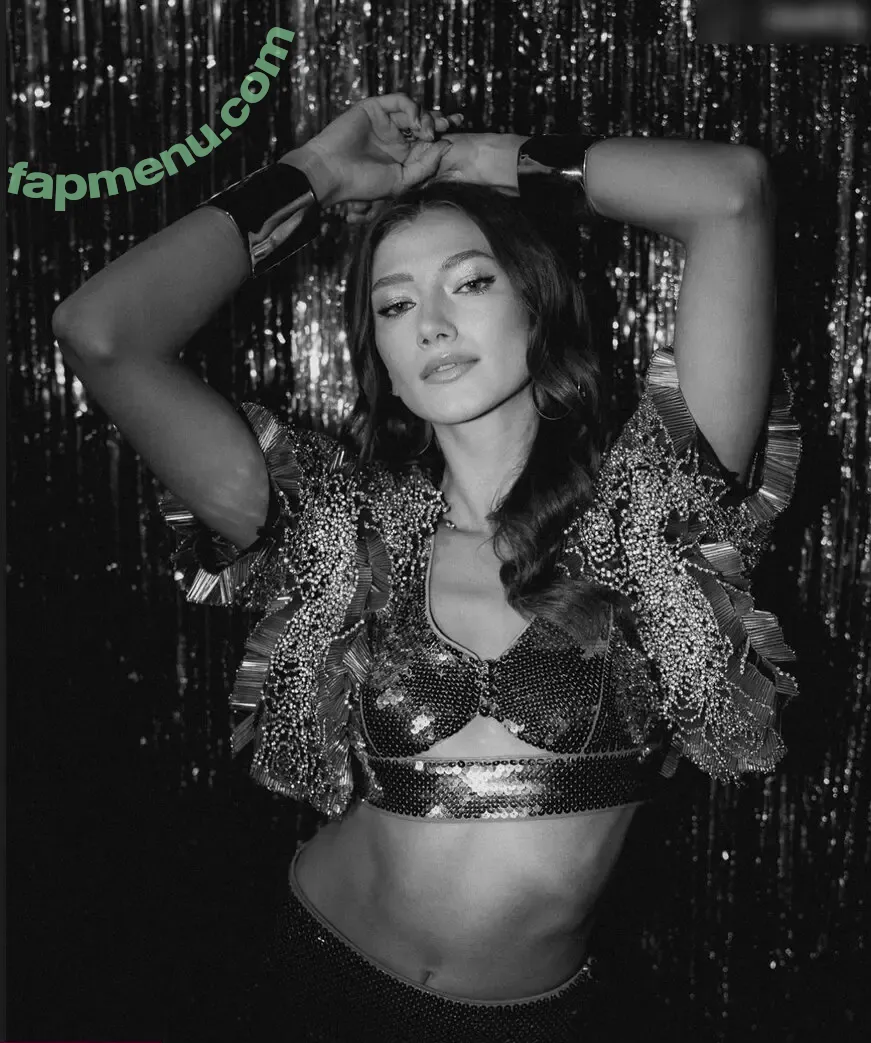 Leony Burger nude photo #0083 (Leony.music)