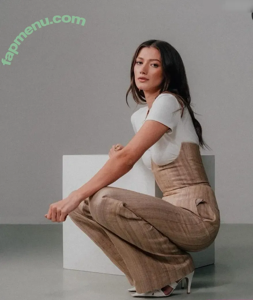 Leony Burger nude photo #0144 (Leony.music)